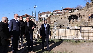 ANTİK TİYATRODA KAZI DEVAM EDİYOR