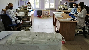 GÜNDE BİN 500 MASKE ÜRETİLİYOR