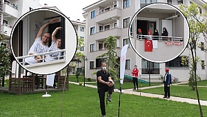 EVDE KALDILAR, SPOR YAPTILAR