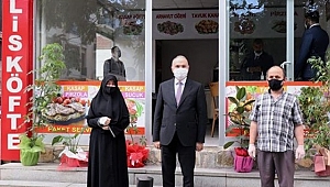 BAŞKAN ÖZLÜ'DEN KÖFTECİ ZİYARETİ