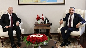 ÖZLÜ'DEN VALİYE ZİYARET