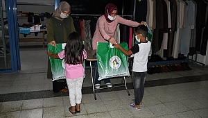 BELEDİYEDEN İHTİYAÇ SAHİPLERİNE GİYSİ VE AYAKKABI YARDIMI