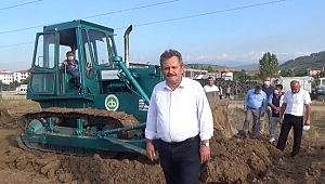 CUMAYERİ BELEDİYESİ ARAÇ PARKINI GENİŞLETİYOR