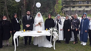 KORONA, AK KADINLARIN UMURUNDA DEĞİL!