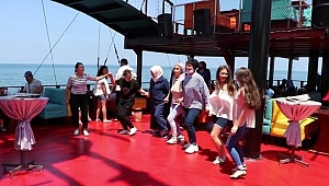 TEKNEDE HORON GÜZEL DE, YA SOSYAL MESAFE?