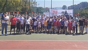 ZAFER KUPASI TENİS MÜSABAKALARI YAPILDI