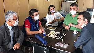 TAVLA OYNAMAK YASAKSA, SATRANÇ NİYE SERBEST?