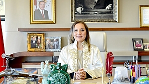 REKTÖRLÜK'TEN PUSULA'YA KUTLAMA