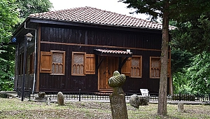 ÇİVİSİZ AHŞAP CAMİ 7 ASIRDIR AYAKTA