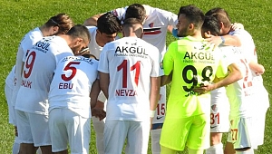 DÜZCESPOR 1-0 KAZANDI, LİDERLİĞE OTURDU