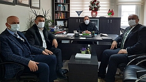 AK PARTİLİ BELEDİYE BAŞKANLARINDAN MHP'YE ZİYARET