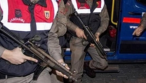 JANDARMA GECE BASKININDA YAKALADI