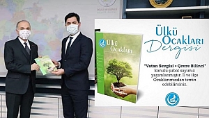 ÜLKÜCÜLERDEN FARUK ÖZLÜ'YE DİKKAT ÇEKEN HEDİYE!