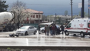 OTOMOBİL BİSİKLETE ÇARPTI