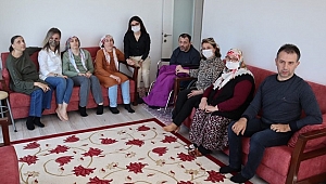HAYATINI 5 ENGELLİ ÇOCUĞUNA ADADI