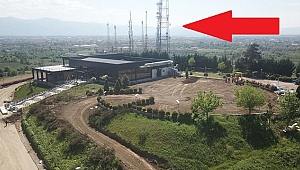 ÖZLÜ'NÜN İDDİALI PROJESİNİ BU ANTENLER ÇİRKİNLEŞTİRİYOR