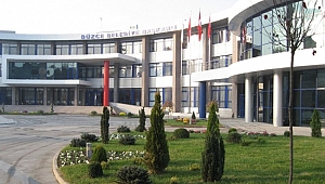 DÜZCE BELEDİYESİ'NDE AKÇELİ VE ŞAİBELİ İŞLER OLMADI