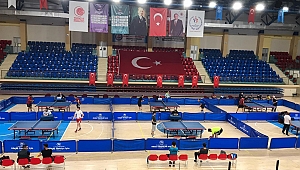 DÜZCE’DE MASA TENİSİ TURNUVASI BAŞLADI