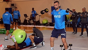 FENERBAHÇE YENİ SEZON HAZIRLIKLARINA DEVAM EDİYOR