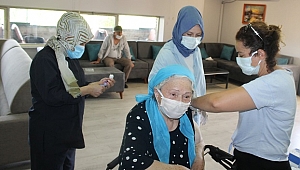 HUZUREVLERİNDE 3. DOZ AŞI UYGULAMASINA BAŞLANDI