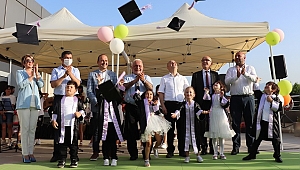 MİNİKLERİN MEZUNİYET COŞKUSU