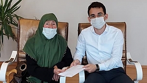 BİRİKTİRDİĞİ PARASINI AFETZEDELERE BAĞIŞLADI