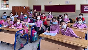 DÜZCE'DE EĞİTİME ARA VERİLEN OKUL YA DA SINIF YOK