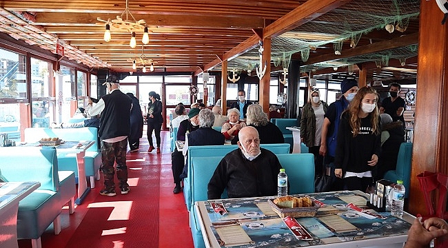 YAŞLI BİREYLERE MORAL ETKİNLİĞİ