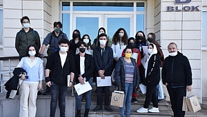 DÜZCE ÜNİVERSİTESİ'Nİ LİSE ÖĞRENCİLERİ ZİYARET ETTİ