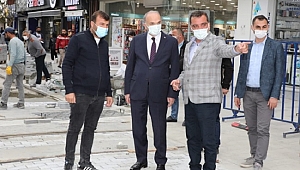 İKİ BÜYÜK MEYDAN NEZİH BİR CADDE iLE BAĞLANIYOR