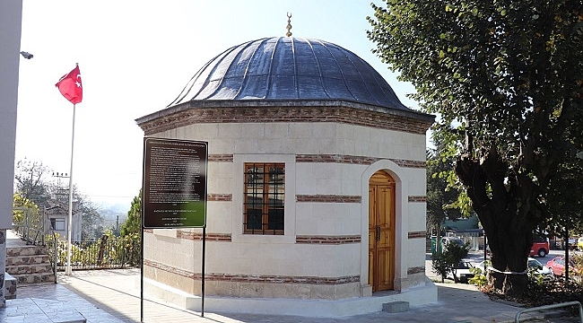 KONUR ALP BEY’İN TÜRBESİNE İTİNA GÖSTERİLİYOR