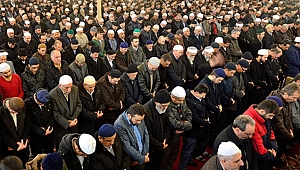 CAMİLERDE NORMAL SAF DÜZENİNE GEÇİLİYOR