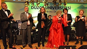 ÜNİVERSİTEDE ÖĞRETMENLER İÇİN ÖZEL KONSER
