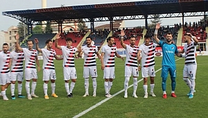 DÜZCESPOR'DA 9 FUTBOLCU GÖNDERİLDİ