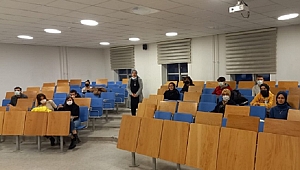 DÜZENLENEN ÜCRETSİZ KURSLARLA YETENEKLERİNE YETENEK KATIYORLAR