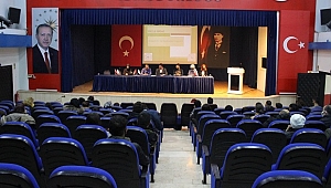 BADMİNTON SPORCULARI AİLELERİYLE TOPLANTI GERÇEKLEŞTİRİLDİ