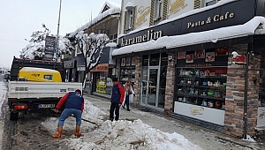 DÜZCE BELEDİYESİ ZORLU KIŞ KOŞULLARINDA HIZ KESMİYOR