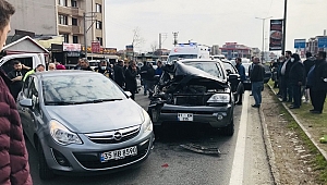 ÇOBAN'DA 3 ARAÇ BİRBİRİNE GİRDİ