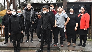 HALUK LEVENT KUSURSUZ KAFE'Yİ ZİYARET ETTİ