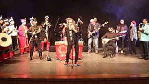 MEHTER TAKIMI BARIŞ MANÇO İÇİN ÇALDI