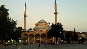 CEDİDİYE CAMİ MEYDANI RANTA AÇILMAMALI