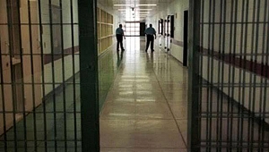 HÜKÜMLÜ İZİNLERİ UZATILDI, KAÇAKLARA BEDELLİ ASKERLİK GELDİ