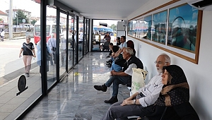 DÜZCELİLER İÇİN KONFORLU OTOBÜS DURAĞI