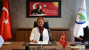 ECZACILIK FAKÜLTESİ İLK ÖĞRENCİLERİNİ ALIYOR