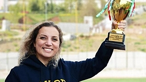 NİGAR HOCAYA BÜYÜK DESTEK