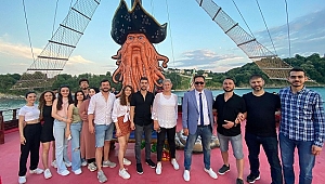 OKAN YANMAZ'DAN ÜNİVERSİTE ÖĞRENCİLERİNE JEST