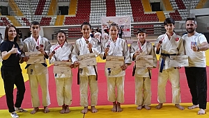 JUDO TAKIMI KÜRSÜDE YERİNİ ALDI