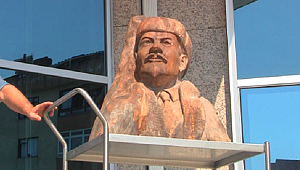 LENİN BÜSTÜ KAYIP