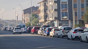 DÜZCE’DE TRAFİK EZİYETE DÖNÜŞTÜ