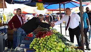 BAŞKAN ÖZLÜ PAZARDA